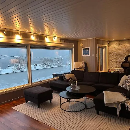 Villa With 4 Sleeping 10 Min From Centr Tromsø