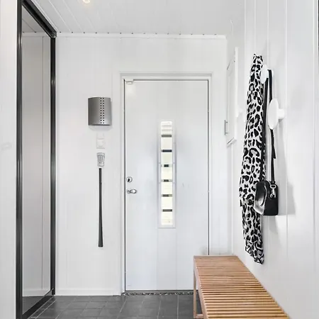 Villa With 4 Sleeping 10 Min From Centr