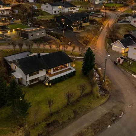 With 4 Sleeping 10 Min From Centr Villa *